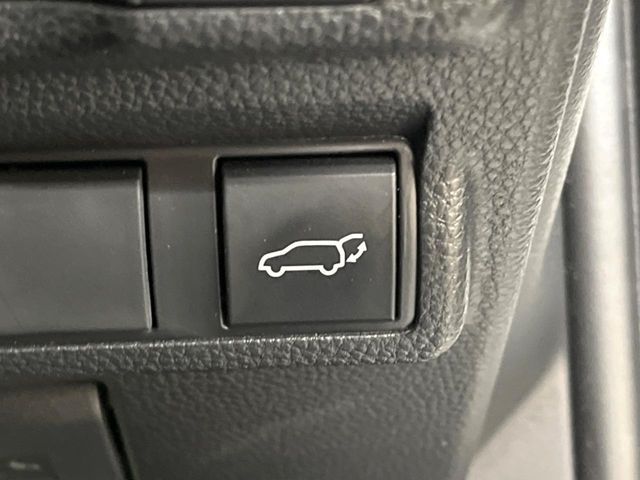 TOYOTA COROLLA CROSS HYBRID 2023 Image 31