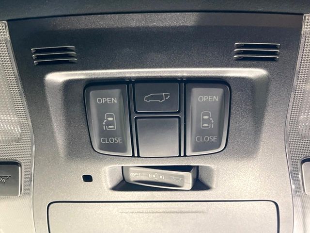 TOYOTA VELLFIRE 2018 Image 31