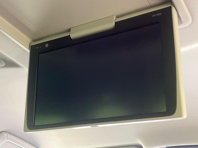 TOYOTA ALPHARD 4WD 2017 Image 31