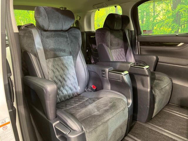 TOYOTA ALPHARD 4WD 2017 Image 31