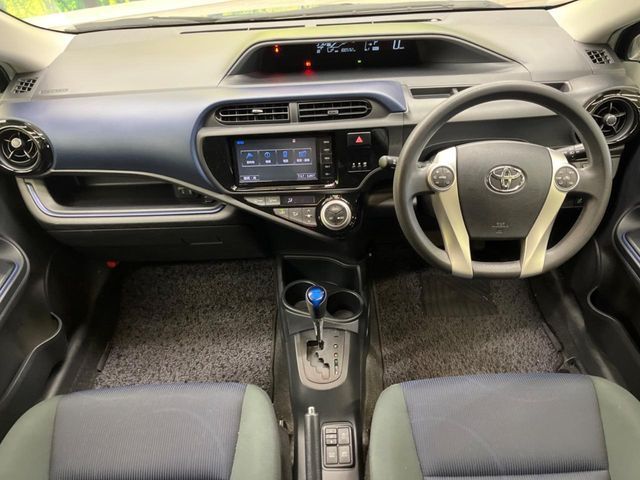 TOYOTA AQUA 2015 Image 31