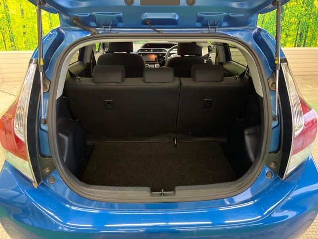 TOYOTA AQUA 2015 Image 31