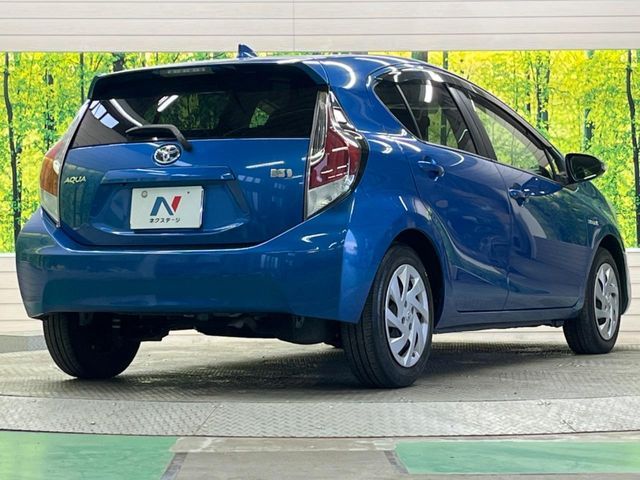 TOYOTA AQUA 2015 Image 31