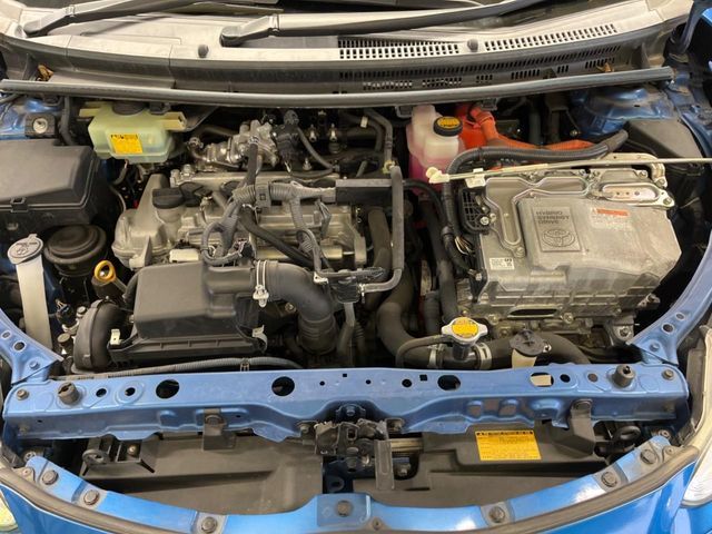 TOYOTA AQUA 2015 Image 31