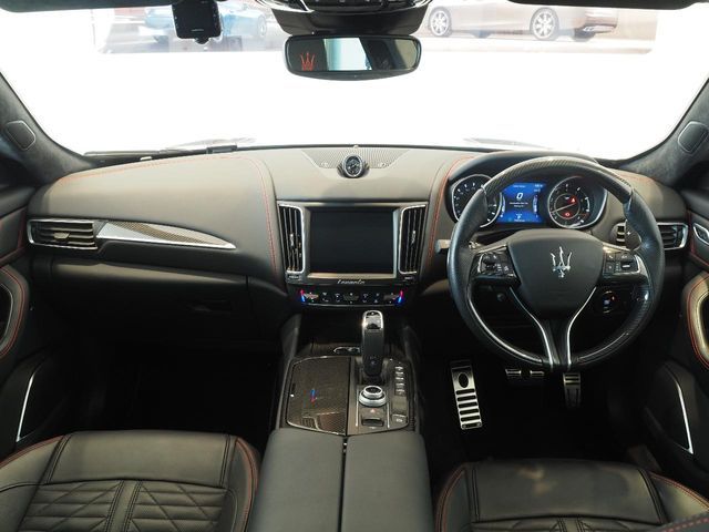 MASERATI LEVANTE 2020 Image 31