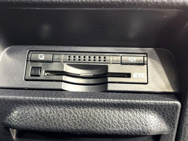 TOYOTA VOXY 4WD 2015 Image 31