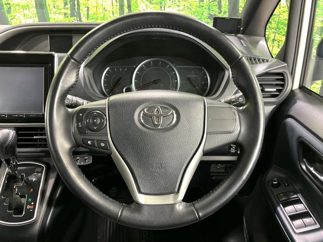 TOYOTA VOXY 4WD 2015 Image 31
