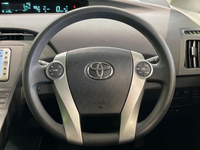 TOYOTA PRIUS 2014 Image 31