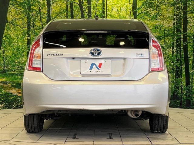 TOYOTA PRIUS 2014 Image 31