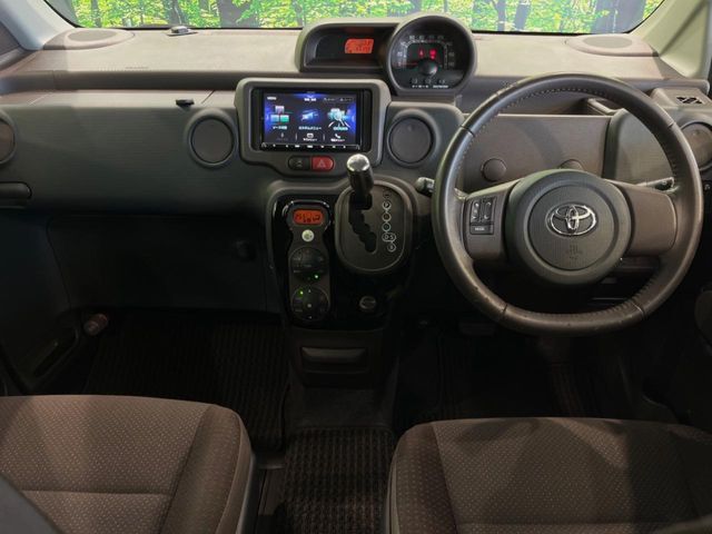 TOYOTA PORTE 2013 Image 31