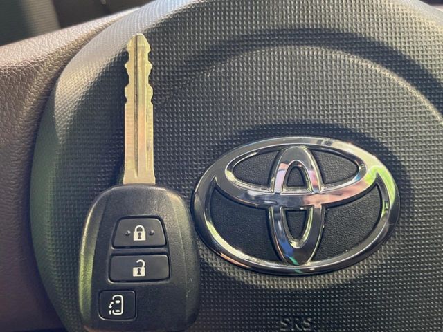 TOYOTA PORTE 2013 Image 31