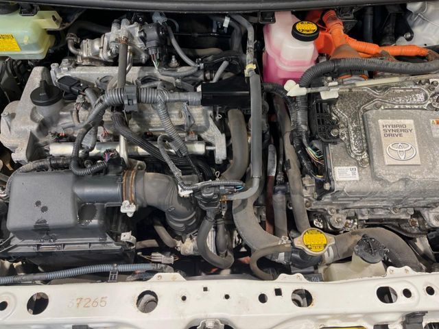 TOYOTA AQUA 2015 Image 31