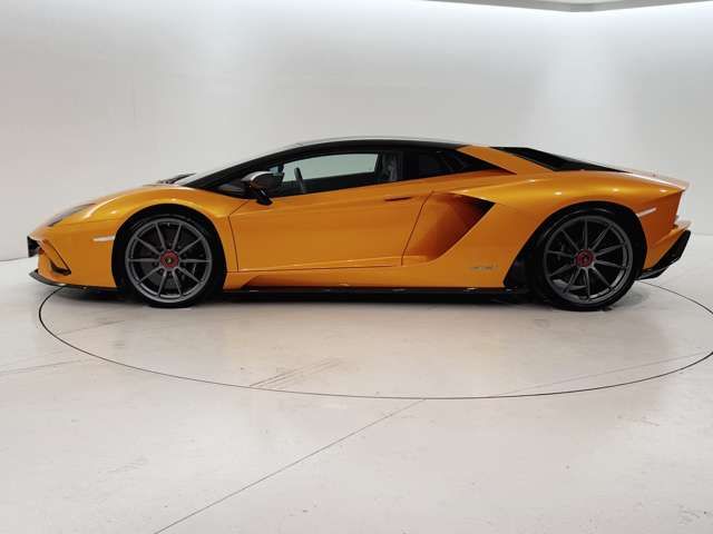 LAMBORGHINI AVENTADO 2017 Image 31