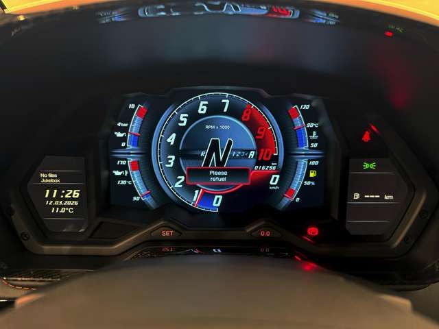 LAMBORGHINI AVENTADO 2017 Image 31