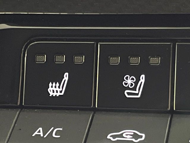 TOYOTA PRIUS 4WD 2023 Image 31