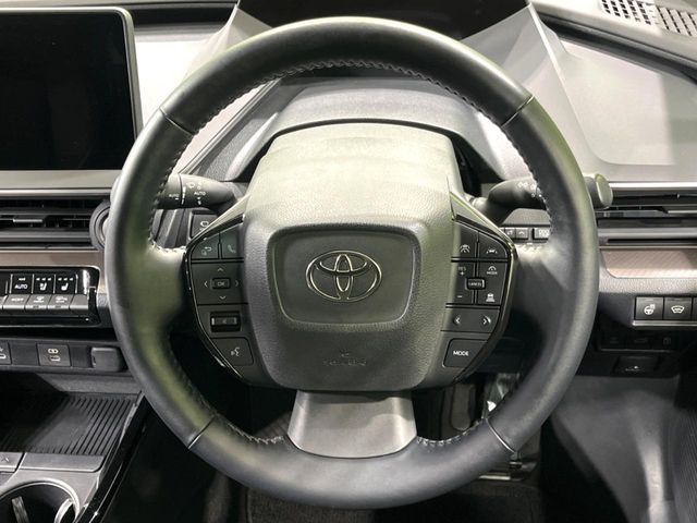 TOYOTA PRIUS 4WD 2023 Image 31