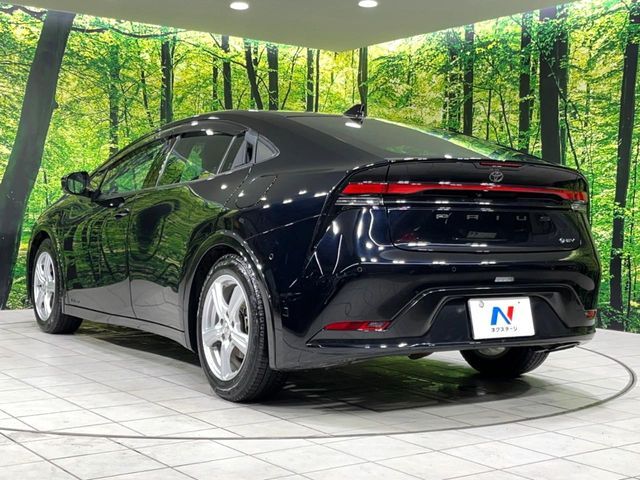 TOYOTA PRIUS 4WD 2023 Image 31