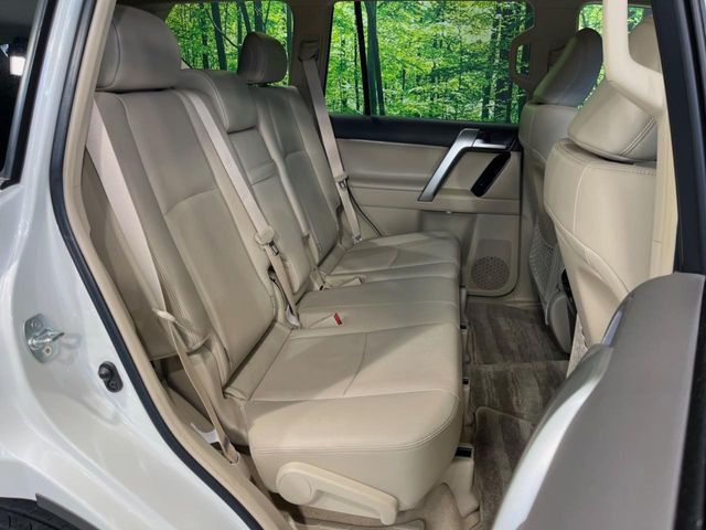 TOYOTA LANDCRUISER PRADO 2022 Image 31