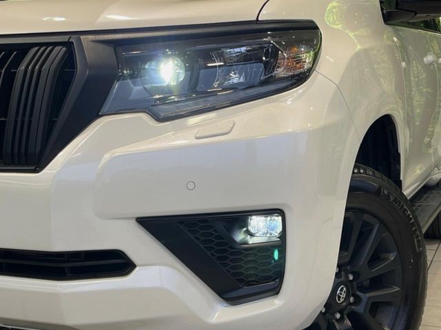 TOYOTA LANDCRUISER PRADO 2022 Image 31