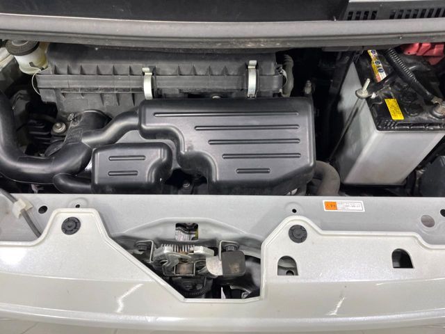 DAIHATSU MOVE CANBUS 4WD 2019 Image 31