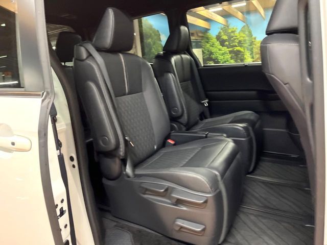 TOYOTA NOAH HYBRID 2023 Image 31