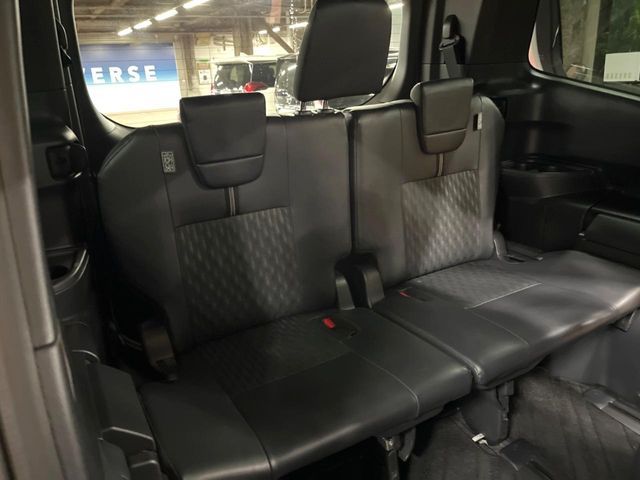 TOYOTA NOAH HYBRID 2023 Image 31