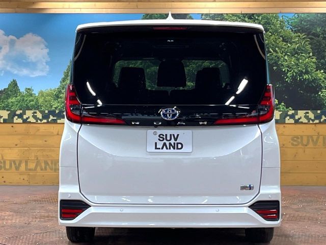 TOYOTA NOAH HYBRID 2023 Image 31