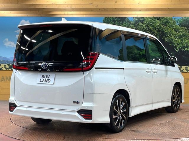 TOYOTA NOAH HYBRID 2023 Image 31