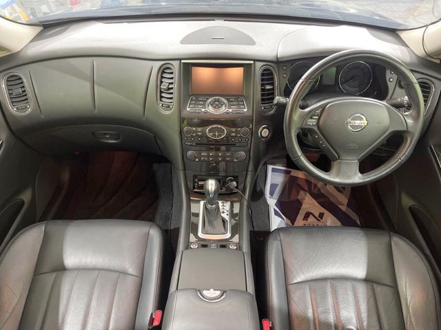 NISSAN SKYLINE CROSSOVER 2012 Image 31