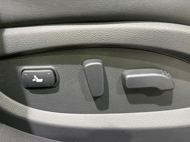 NISSAN SKYLINE CROSSOVER 2012 Image 31