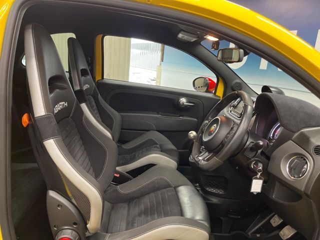 FIAT ABARTH 595 2017 Image 31