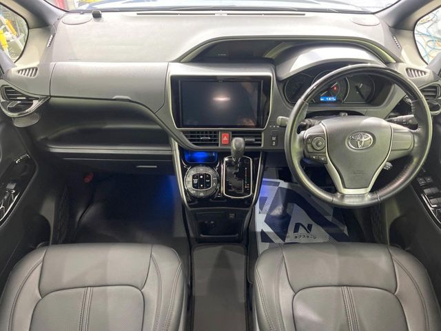 TOYOTA VOXY 2020 Image 31