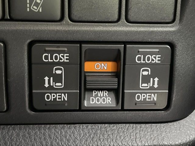 TOYOTA VOXY 2020 Image 31