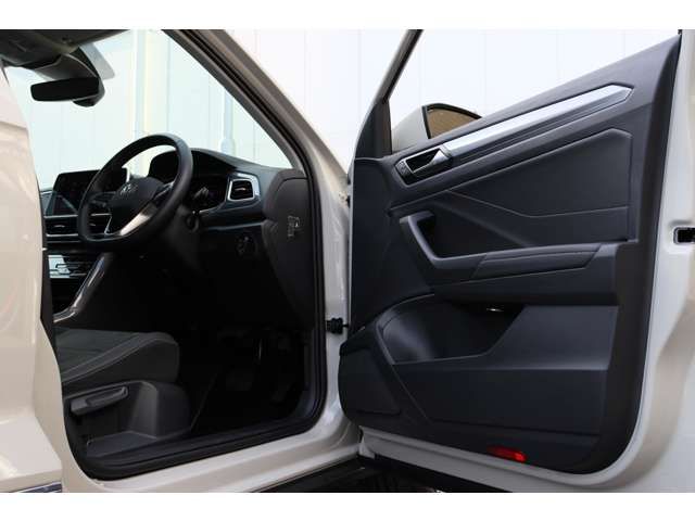 VOLKSWAGEN T-ROC 2025 Image 31