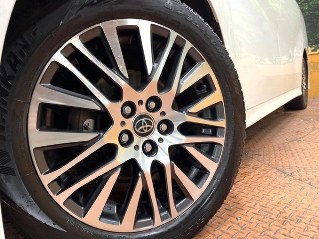 TOYOTA VELLFIRE 2015 Image 31