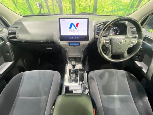 TOYOTA LANDCRUISER PRADO 2019 Image 31