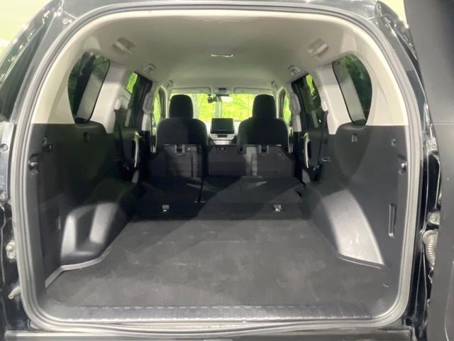 TOYOTA LANDCRUISER PRADO 2019 Image 31