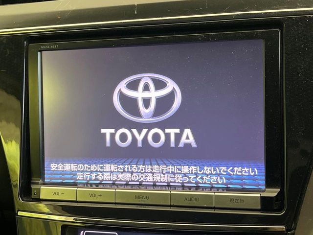 TOYOTA PRIUS ALPHA 2015 Image 31