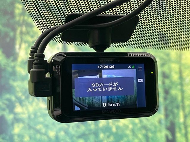 TOYOTA PRIUS ALPHA 2015 Image 31