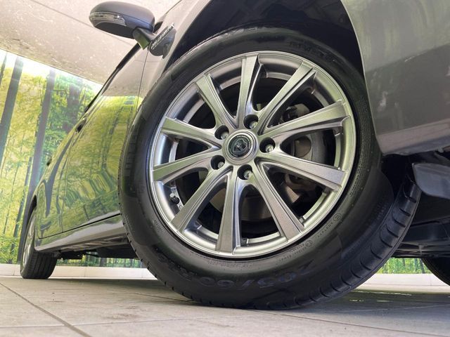 TOYOTA PRIUS ALPHA 2015 Image 31