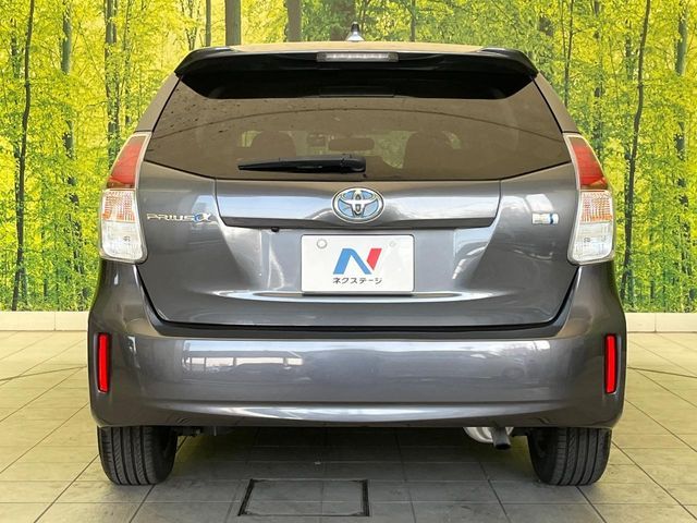 TOYOTA PRIUS ALPHA 2015 Image 31