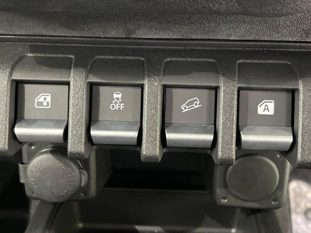 SUZUKI JIMNY NOMADE 2025 Image 31