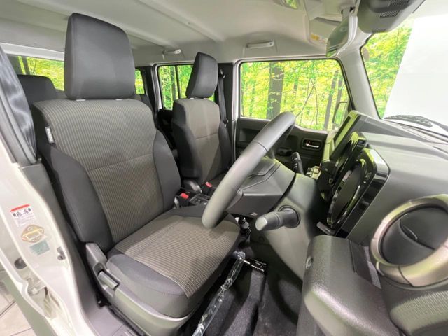 SUZUKI JIMNY NOMADE 2025 Image 31