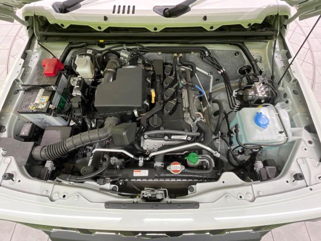 SUZUKI JIMNY NOMADE 2025 Image 31