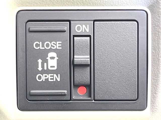 HONDA N BOX 2025 Image 31