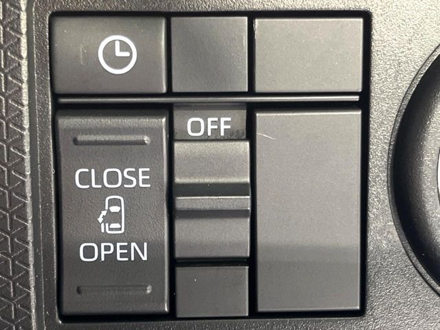 DAIHATSU TANTO 4WD 2023 Image 31