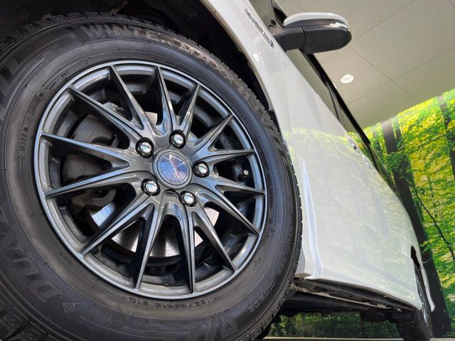 TOYOTA VOXY HYBRID 2016 Image 31