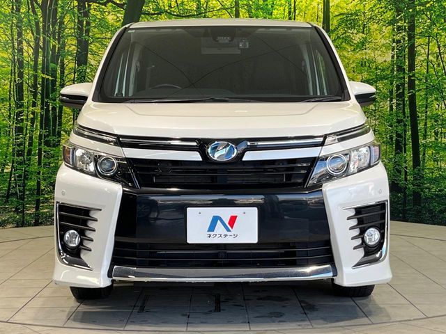 TOYOTA VOXY HYBRID 2016 Image 31