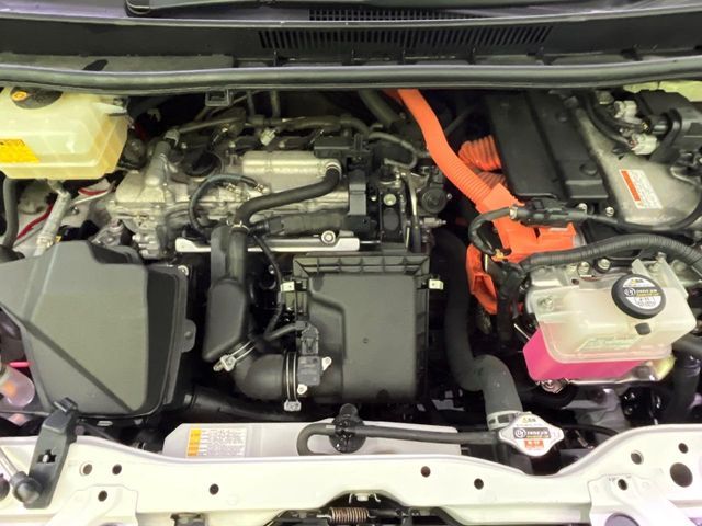 TOYOTA VOXY HYBRID 2016 Image 31