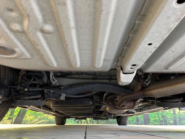 TOYOTA VOXY HYBRID 2016 Image 31